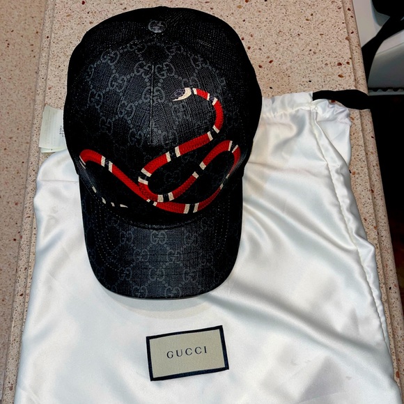 Gucci Other - Unisex Gucci Snake Tennis Hat